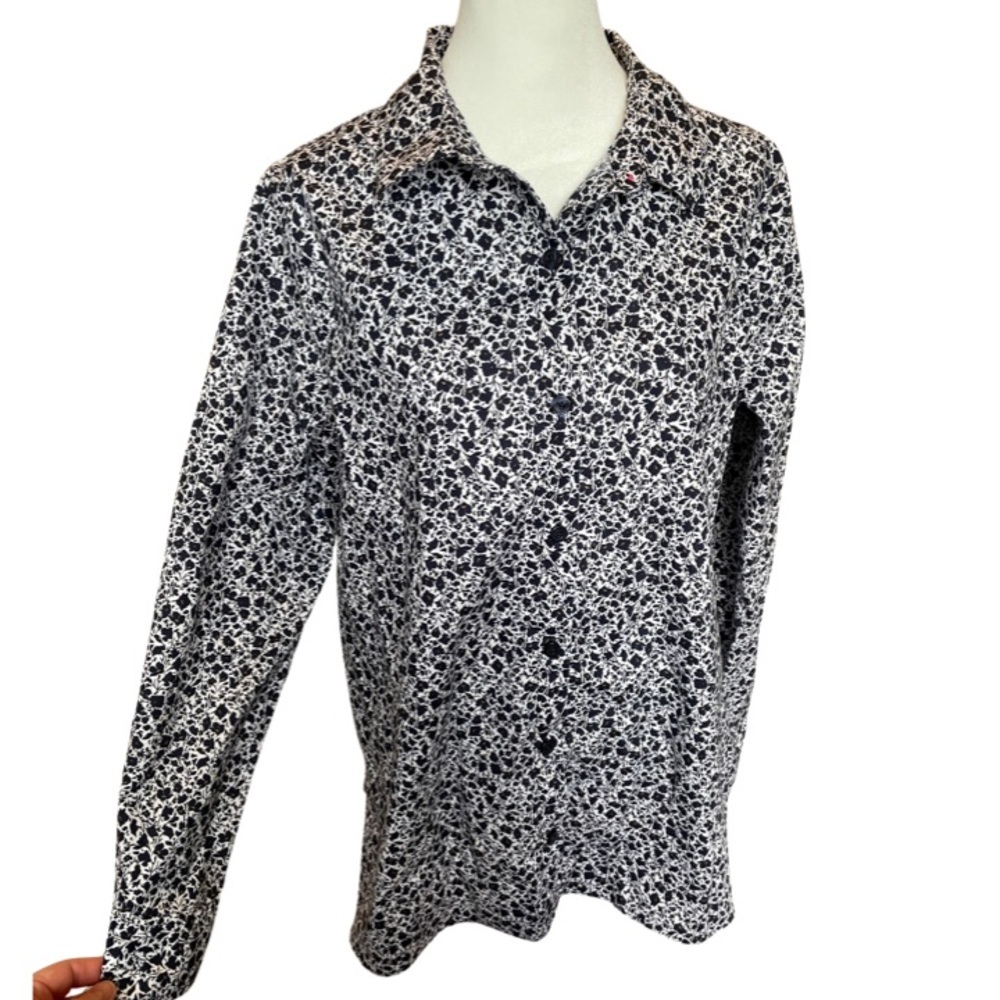 Isaac Mizrahi floral classic button up 8